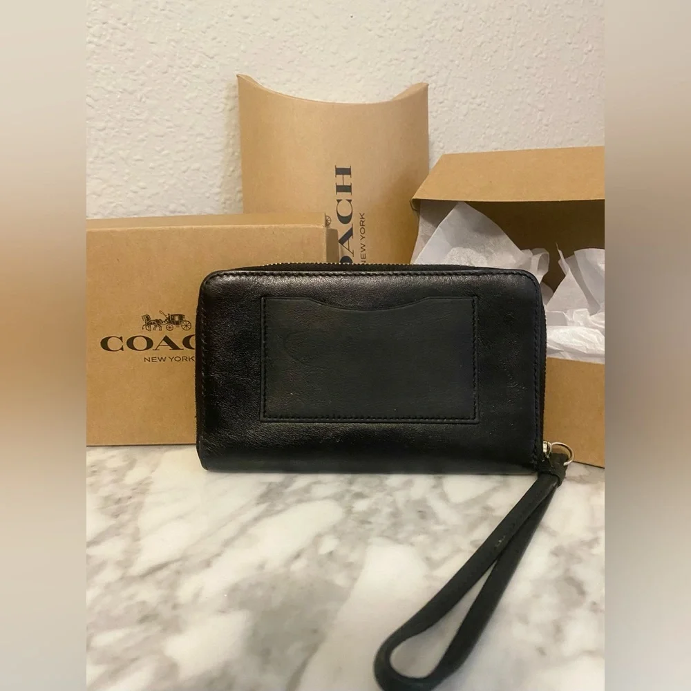 Coach Smooth Leather Universal Zip Case | Wristlet - Picture 3 of 7